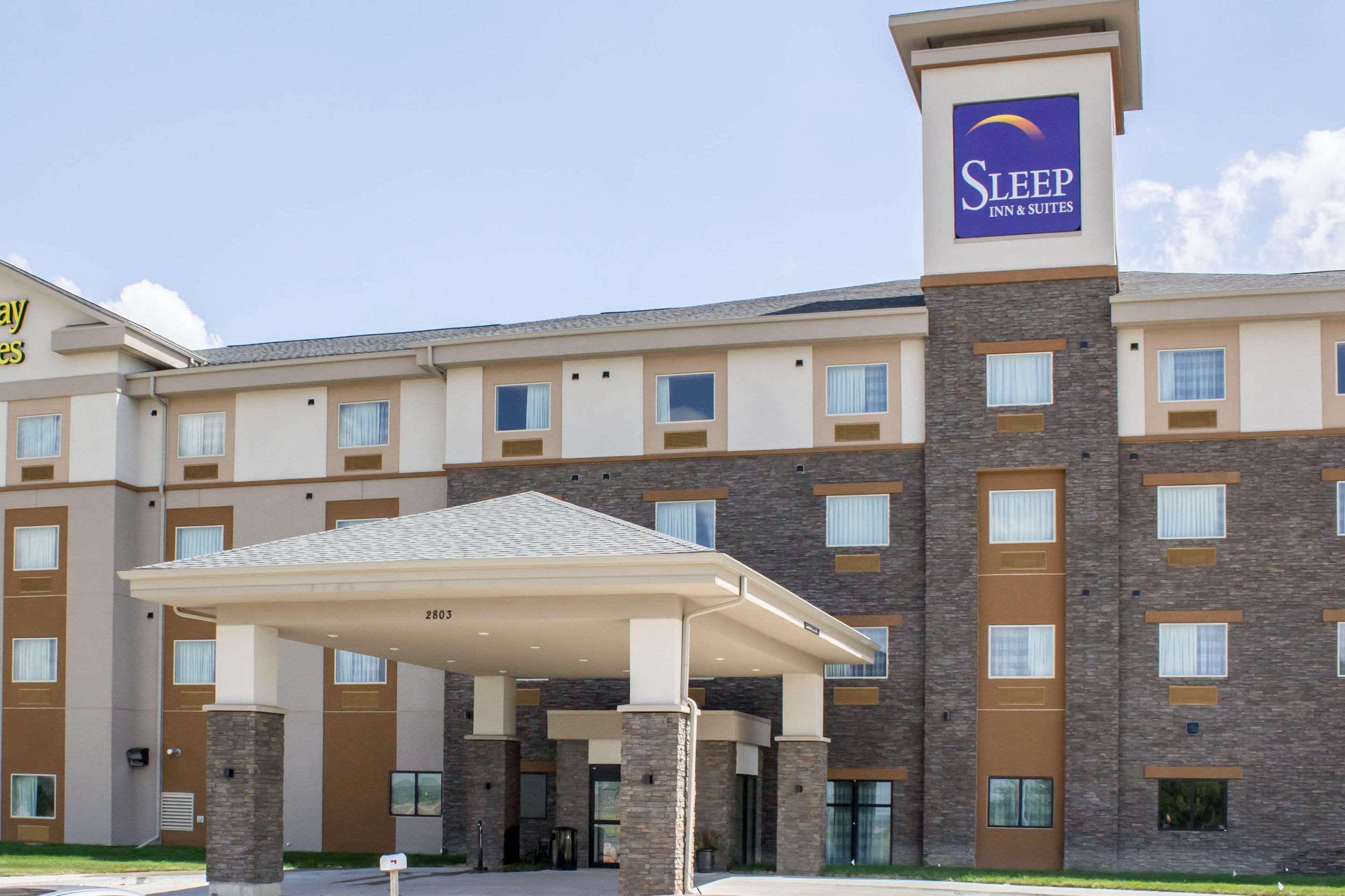 Sleep Inn & Suites Lincoln University Area Екстериор снимка