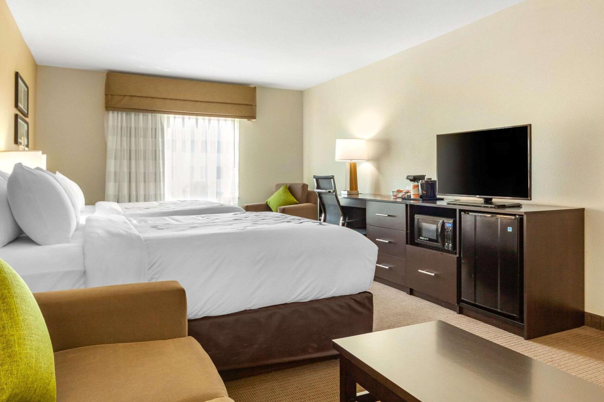 Sleep Inn & Suites Lincoln University Area Екстериор снимка
