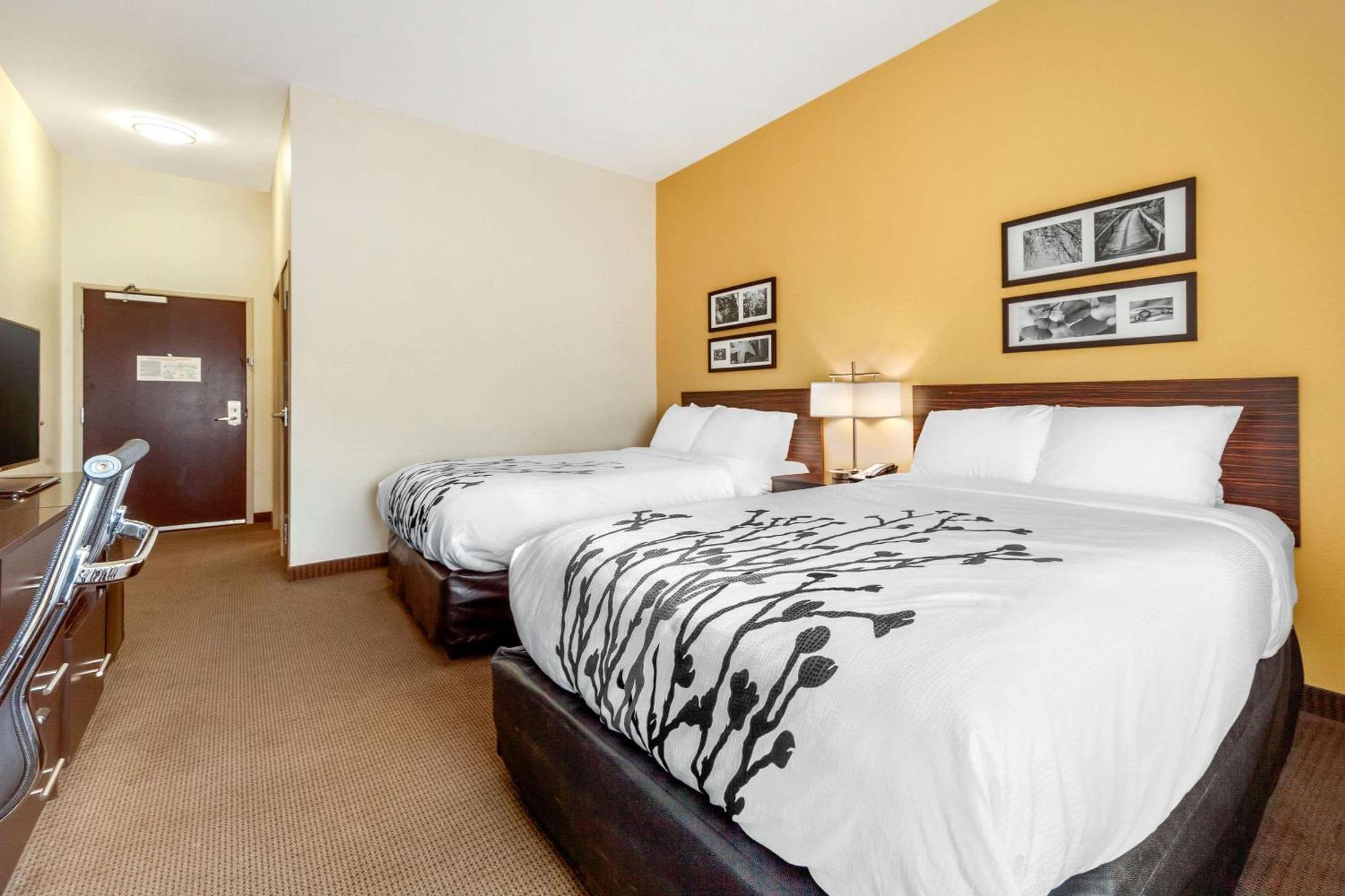 Sleep Inn & Suites Lincoln University Area Екстериор снимка