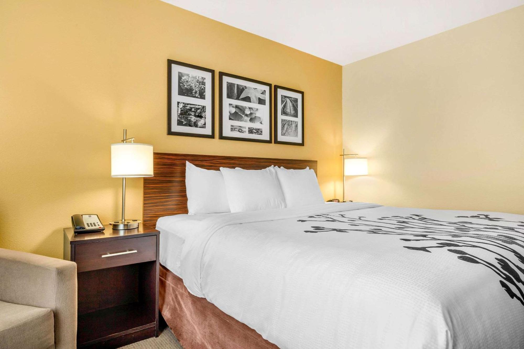 Sleep Inn & Suites Lincoln University Area Екстериор снимка