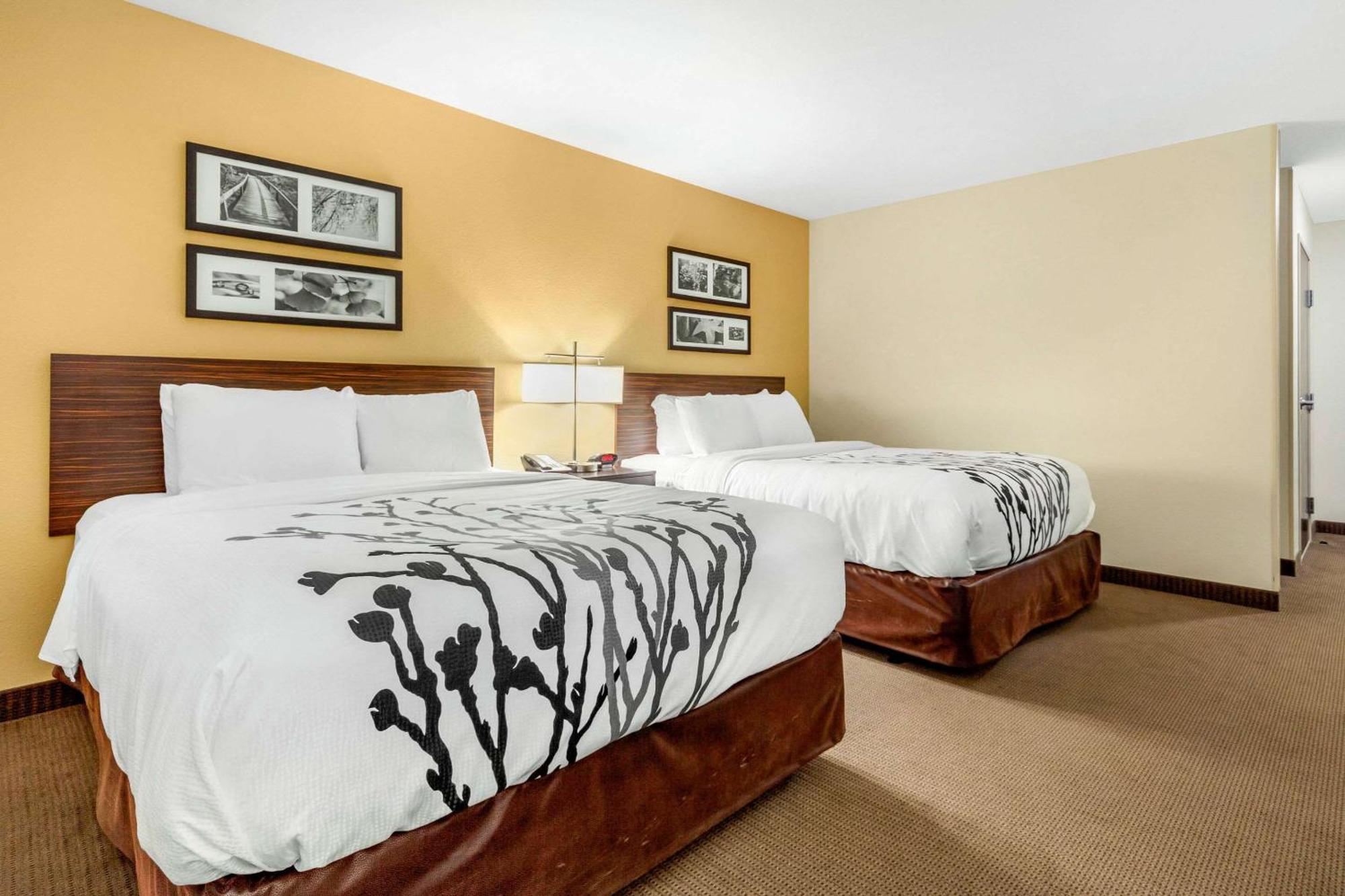Sleep Inn & Suites Lincoln University Area Екстериор снимка